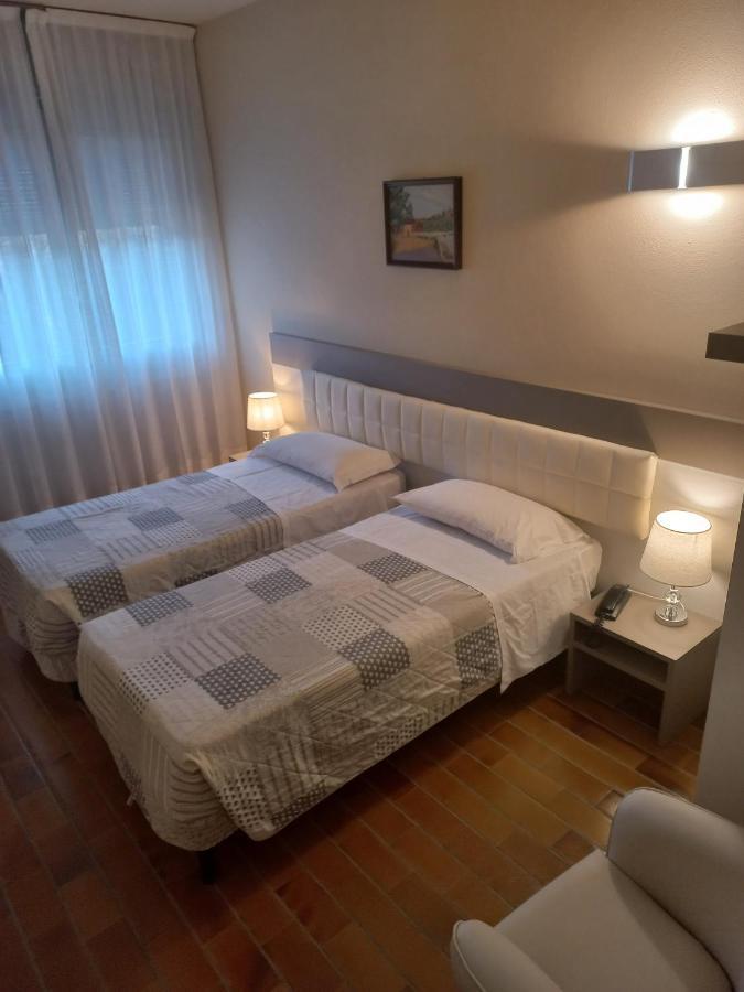 Park Hotel Castel San Pietro Terme Exterior photo
