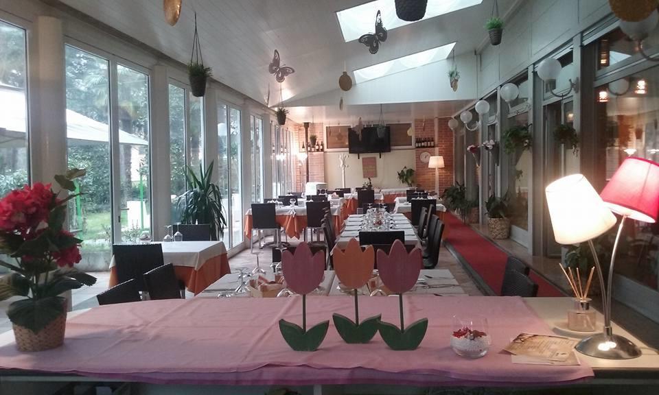 Park Hotel Castel San Pietro Terme Exterior photo