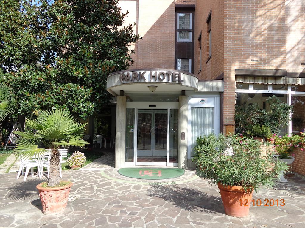 Park Hotel Castel San Pietro Terme Exterior photo